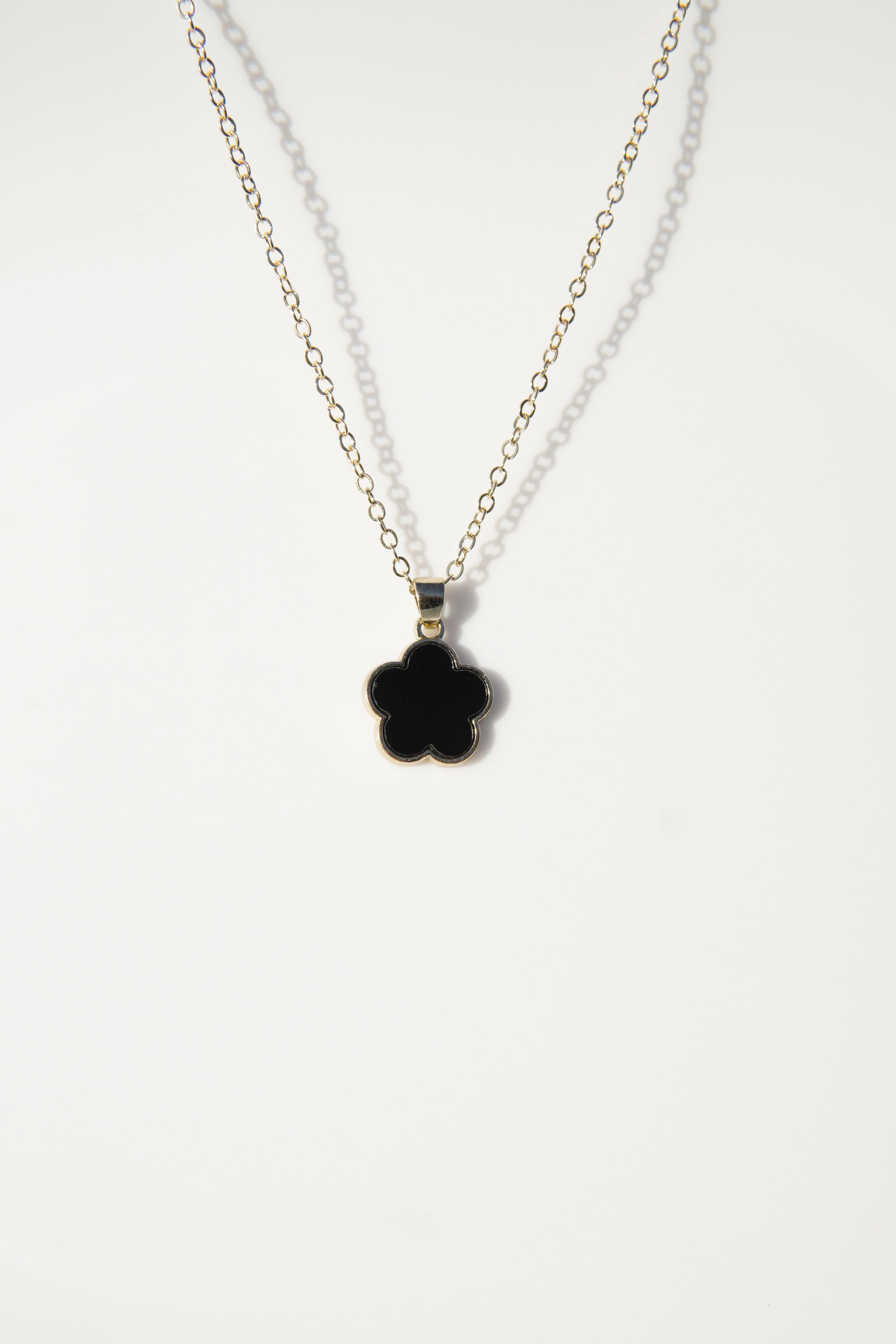 Златисто колие Veira с 18K покритие от неръждаема стомана - Lesso бижута България