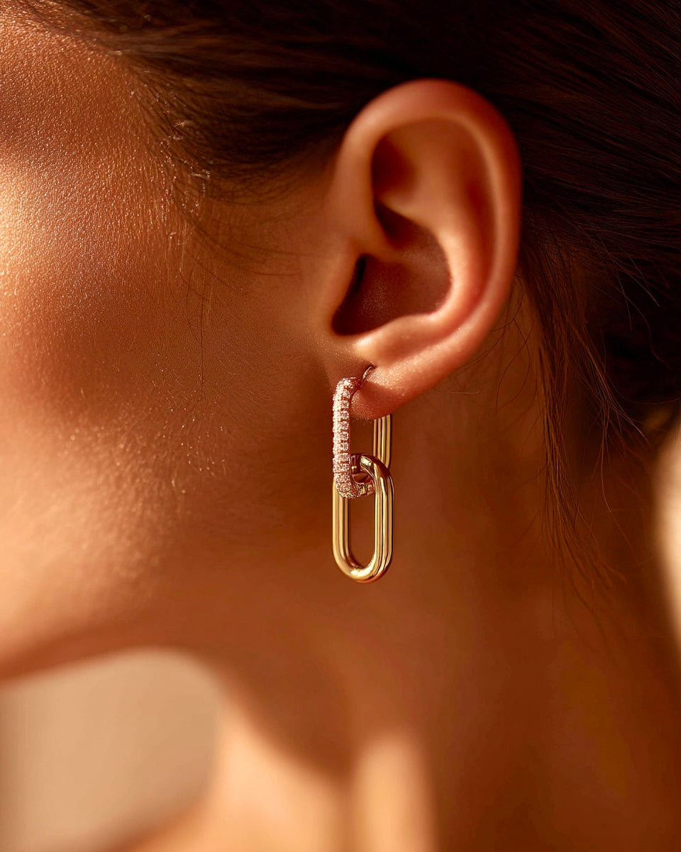 Златисти обеци Elyndra с 18K покритие от неръждаема стомана - Lesso бижута България