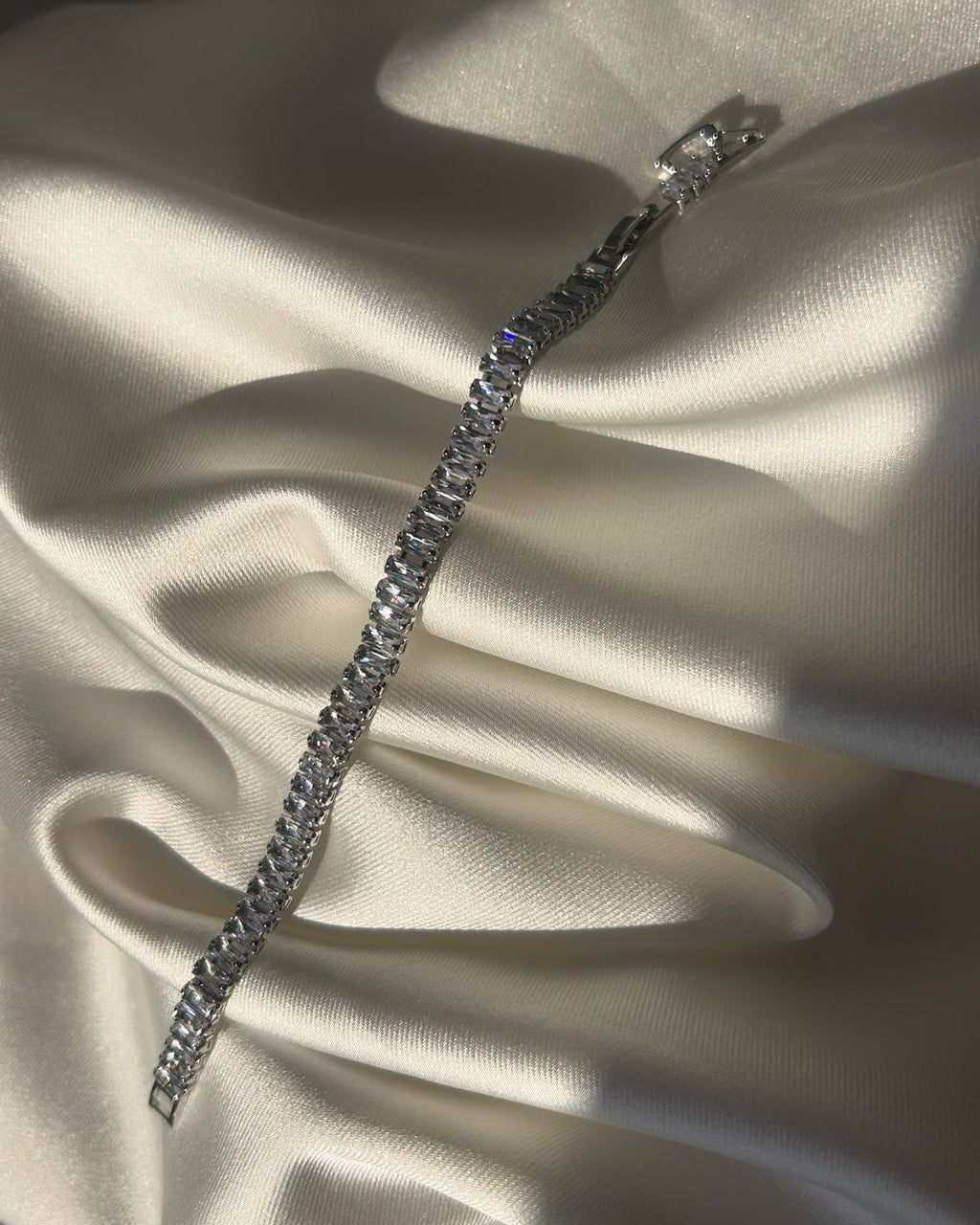 Sylera · Сребриста Гривна | Lesso Бижута