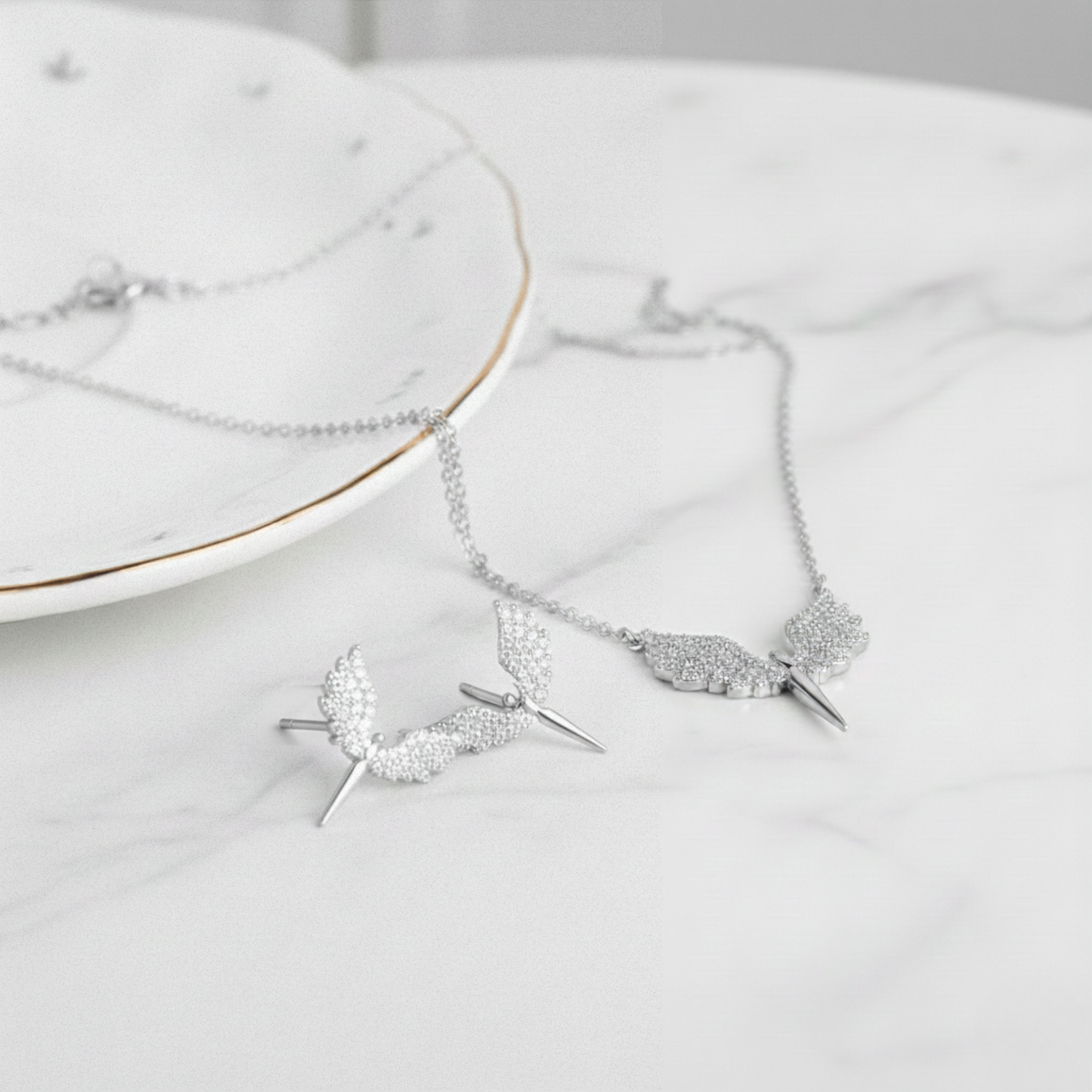 Сребрист комплект бижута Angelique от неръждаема стомана - Lesso бижута България