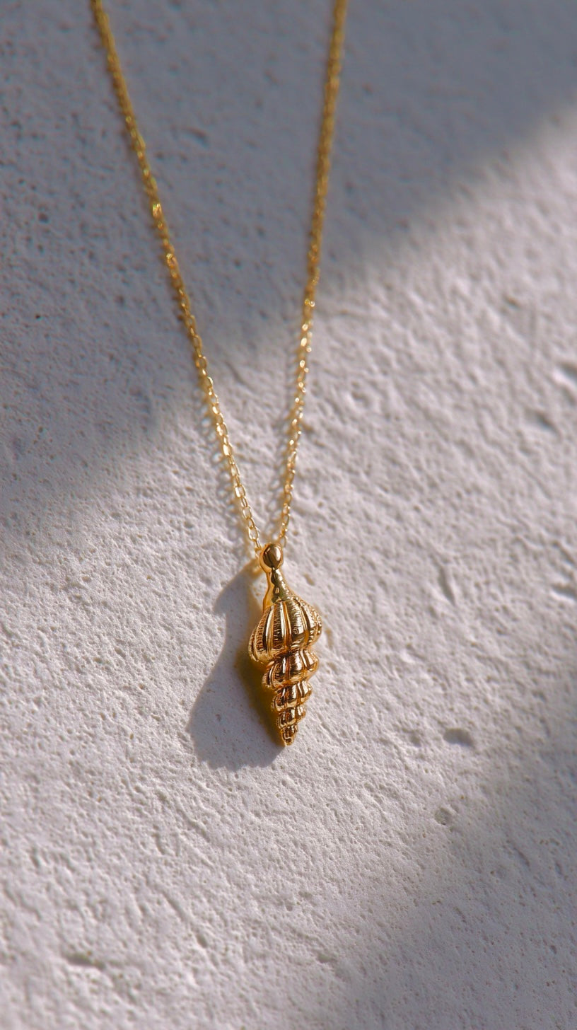 Златисто колие Lobelle с 18K покритие от неръждаема стомана - Lesso бижута България