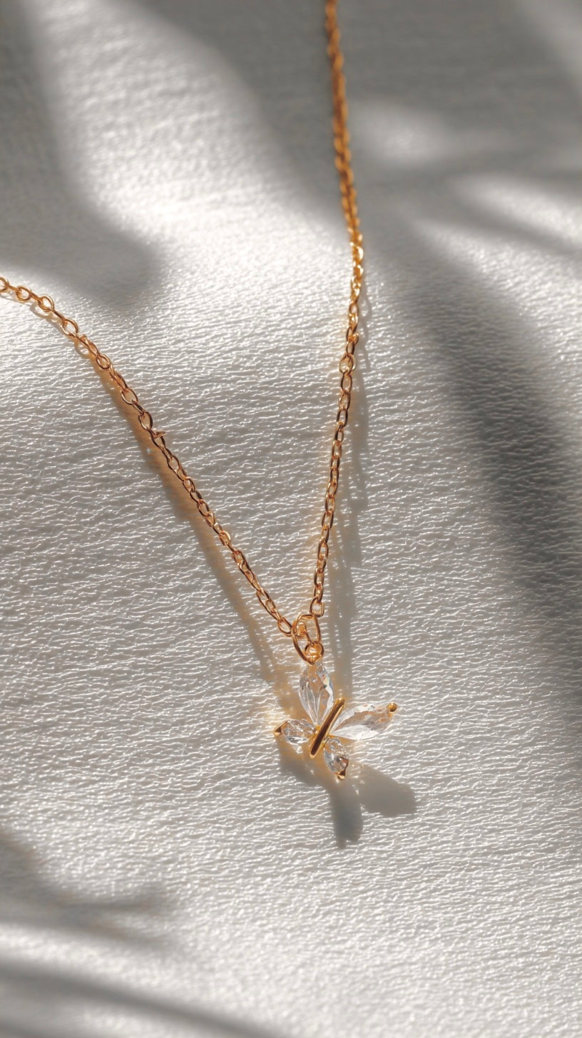 Златисто колие Elara с 18K покритие от неръждаема стомана - Lesso бижута България