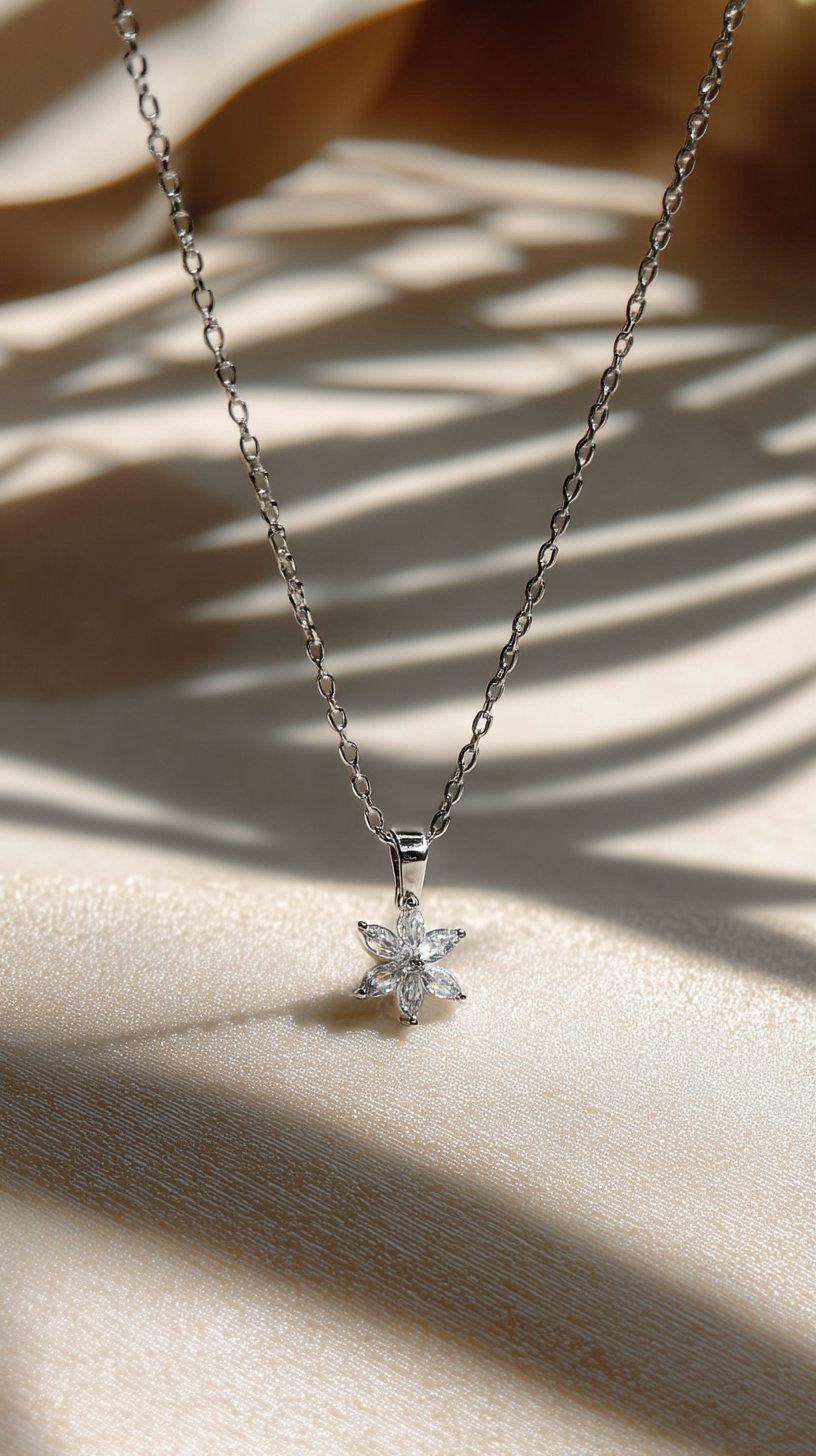 Lily · Сребристо Колие | Lesso Бижута