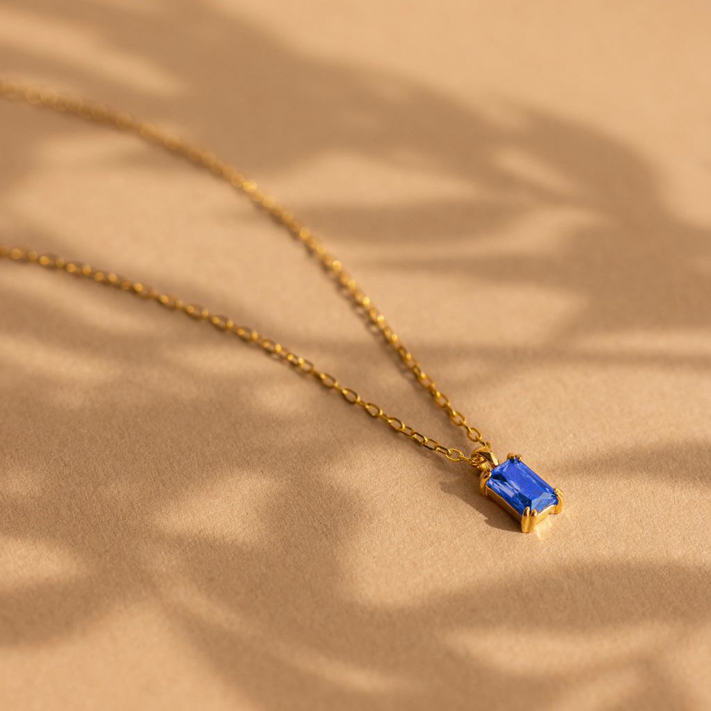 Златисто колие Azuria с 18K покритие от неръждаема стомана - Lesso бижута България